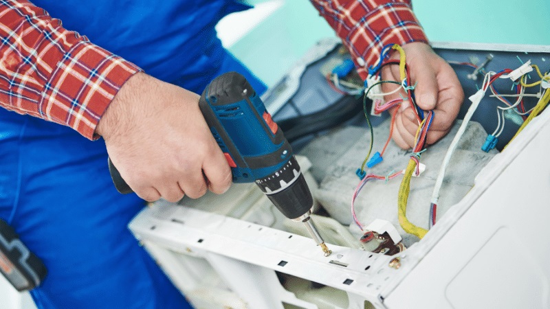 Zeytinburnu Arçelik Arçelik çamaşır makinesi kart tamiri – Su almama arızası orijinal parça ile giderildi. - Teknik servis örneği